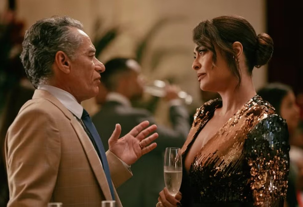 Galego e Leila, de 'Os donos do jogo' — Foto: Marcos Serra Lima/Netflix