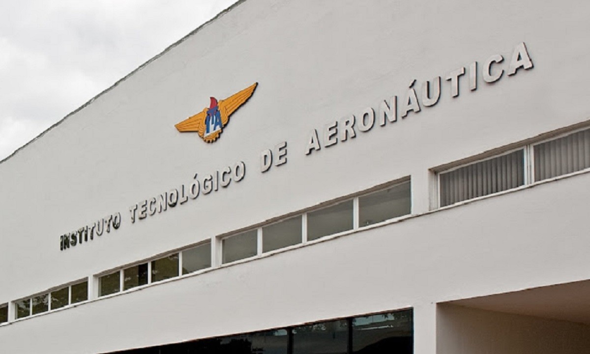 Concurso da Aeronáutica abre 200 vagas para cursos de engenharia do ITA