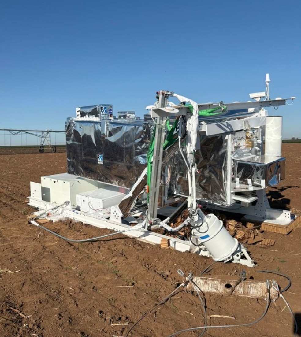 Equipamento da Nasa caiu em propriedade rural no Texas — Foto: Reprodução/Facebook(Ann Vincent Walter)