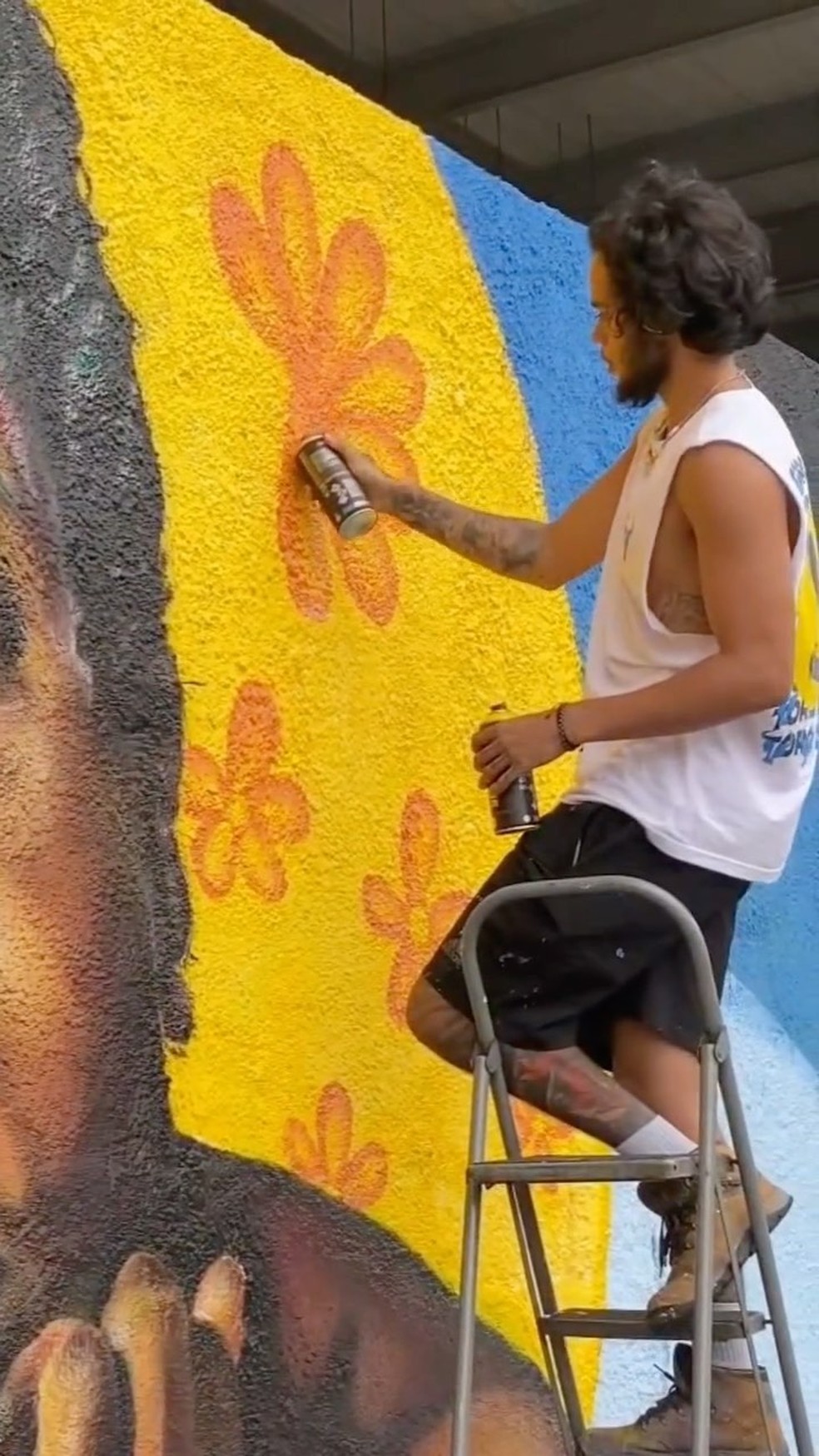 Juan Nakamura mostra seus trabalhos &mdash; Foto: reprodu&ccedil;&atilde;o/instagram
