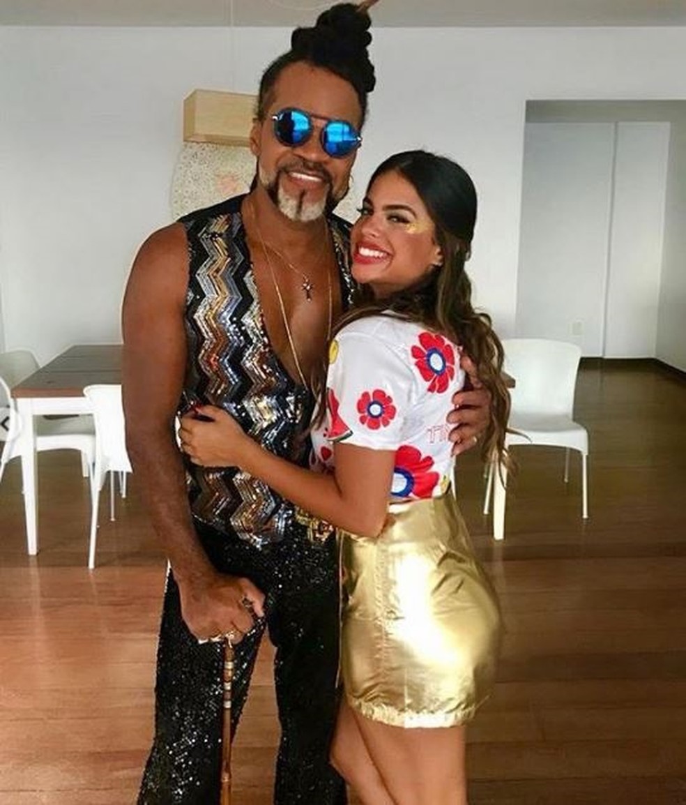 Carlinhos Brown e Clara Buarque — Foto: reprodução