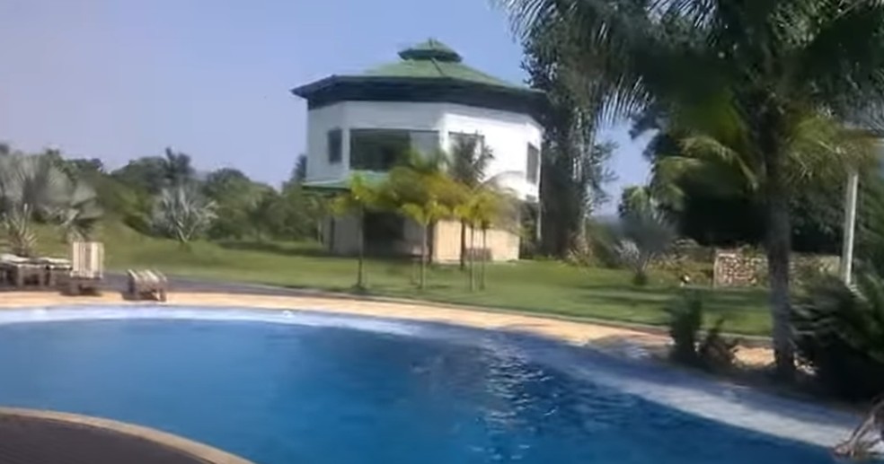 mansão de DJ Marlboro em Mangaratiba, Costa Verde do Rio — Foto: Reprodução/YouTube/Instagram