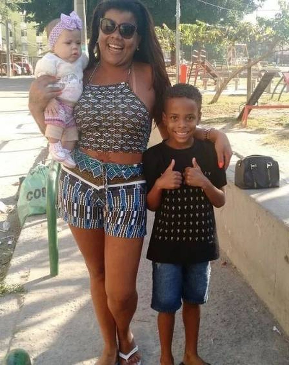 Tati Quebra barraco com dois netos no passado — Foto: Reprodução/Instagram