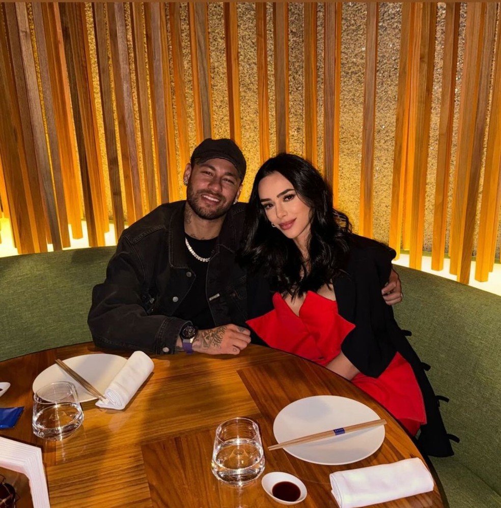 Neymar com Bruna Biancardi e a filha, Mavie &mdash; Foto: Instagram