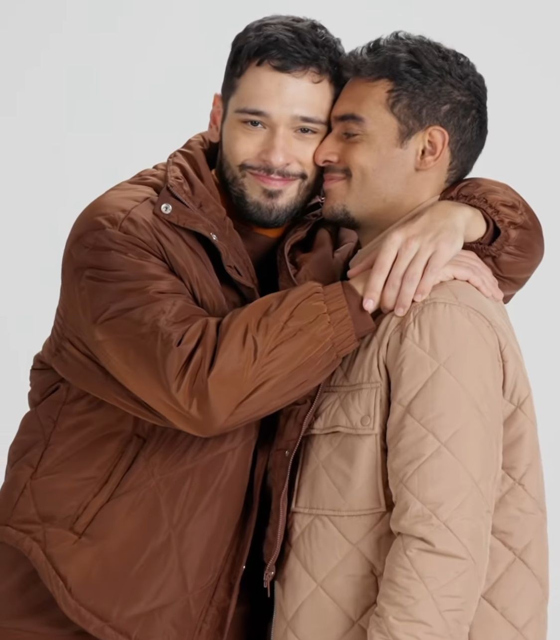 Bruno Fagundes e Igor Fernandez fazem campanha do Dia dos Namorados — Foto: Instagram