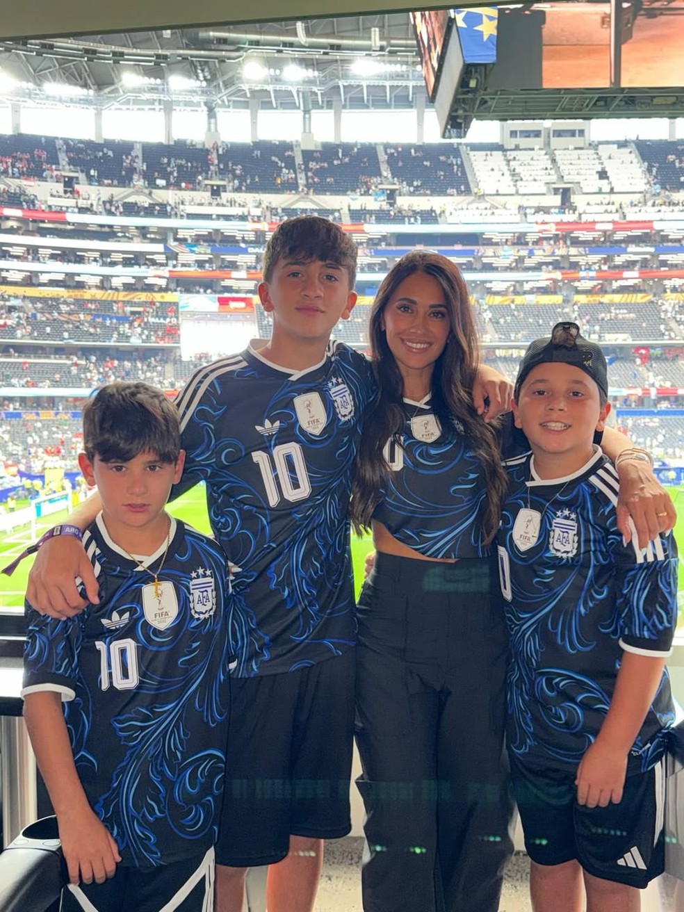 Antonela Roccuzzo, mulher de Messi, comemora feito do jogador — Foto: Reprodução/Instagram