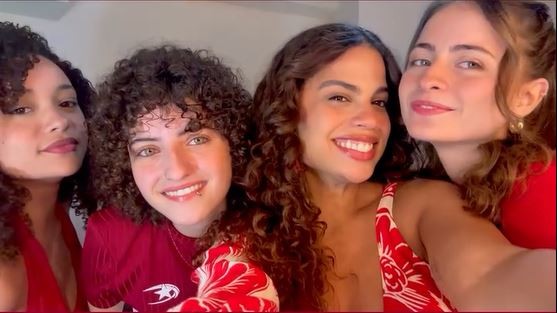 Netas de Chico Buarque e Marieta Severo cantam juntas em show; conheça cada uma delas