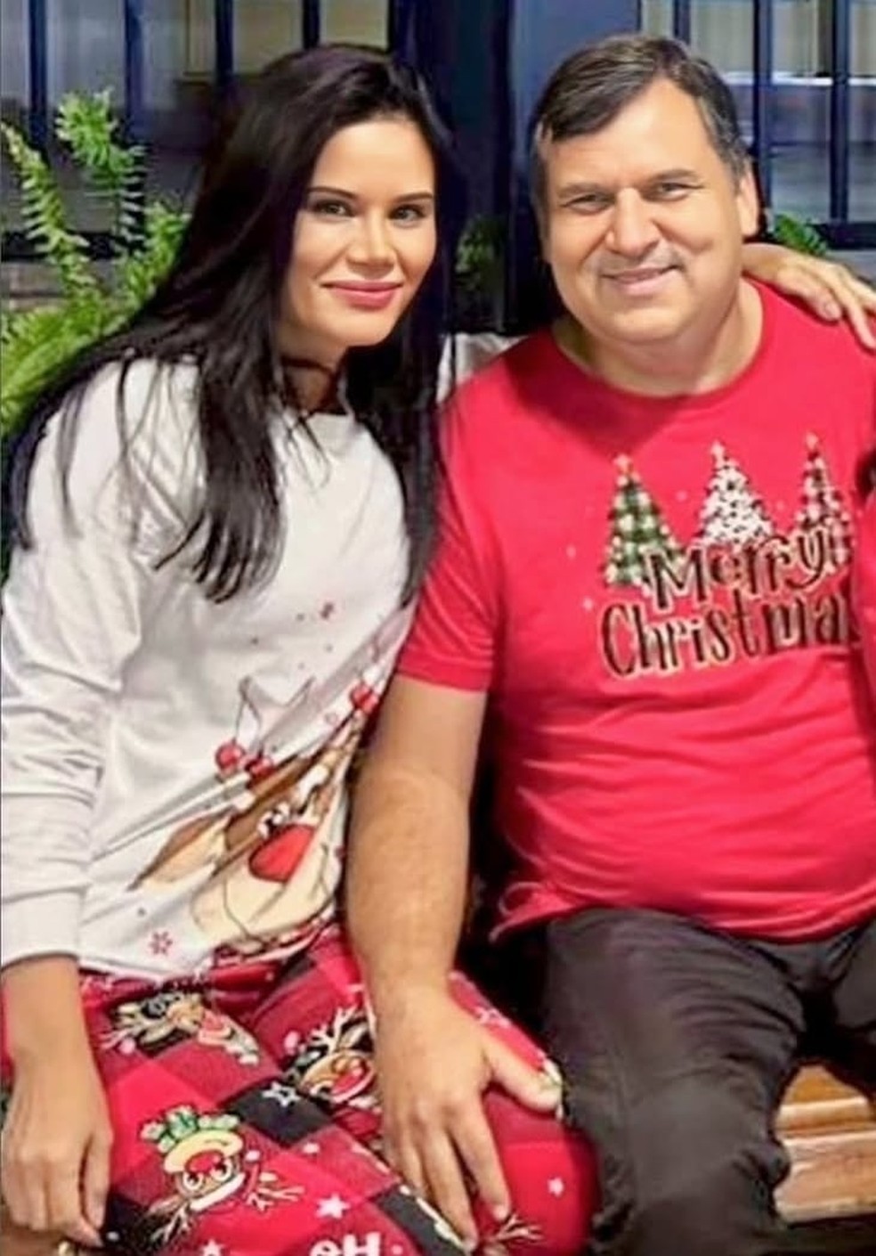 Wander Oliveirae a mulher Thaty Soares — Foto: rep/ instagram