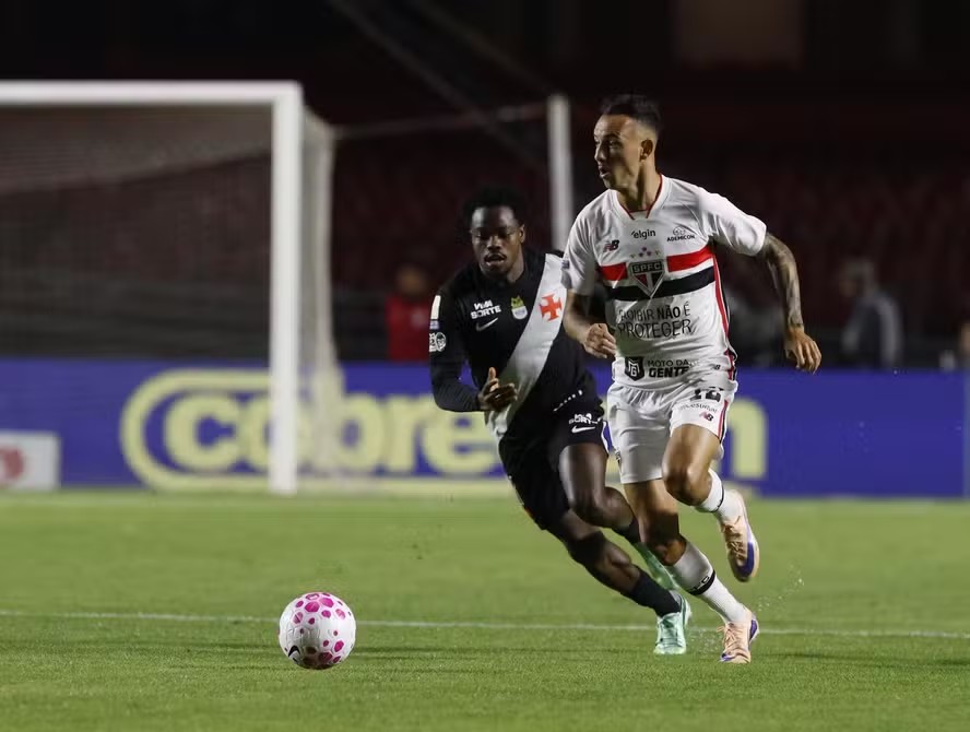 Vasco perde para o São Paulo no Morumbi e continua próximo da zona de rebaixamento do Brasileiro