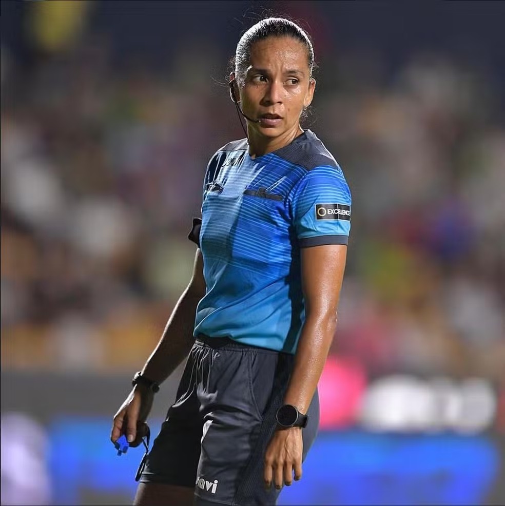 A árbitra Tatiana Guzmán — Foto: @fifa/Reprodução/Instagram