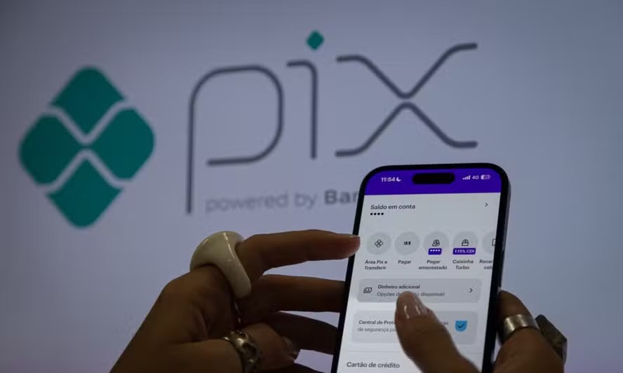Banco Central já avalia viabilidade para integrar Pix com sistema de pagamento europeu