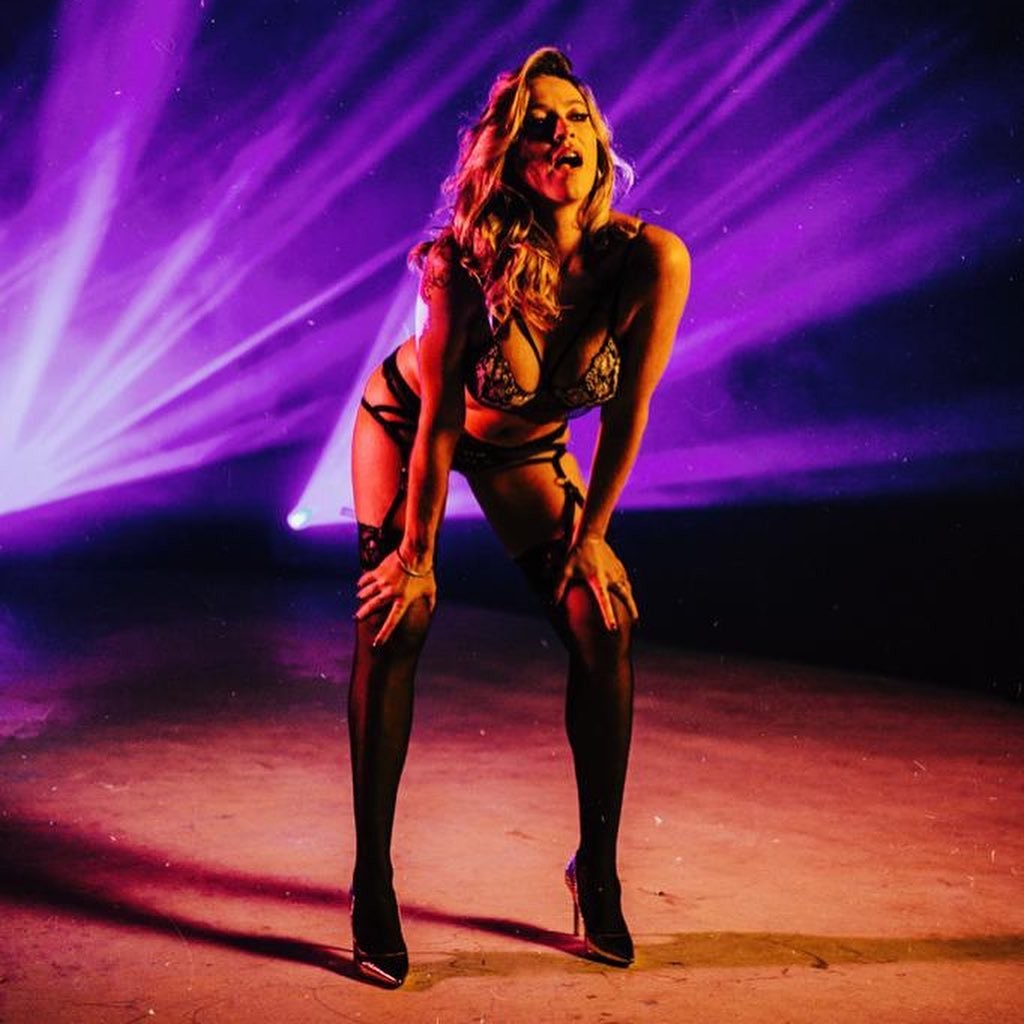 Luana Piovani na série 'O clube' — Foto: Reproduyção/Instagram