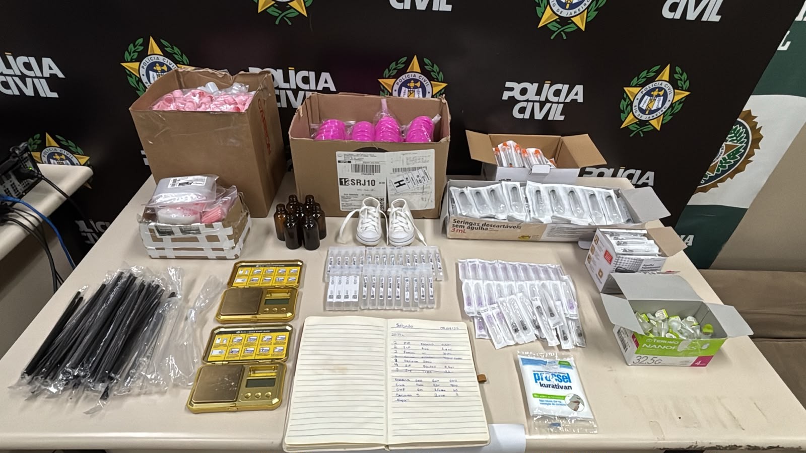 Polícia prende homem por delivery de drogas sintéticas em Copacabana, na Zona Sul do Rio