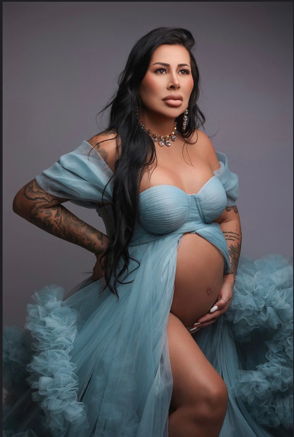 Adriana Muller no oitavo mês de gestação — Foto: @studio75.photography/ reprodução/ instagram