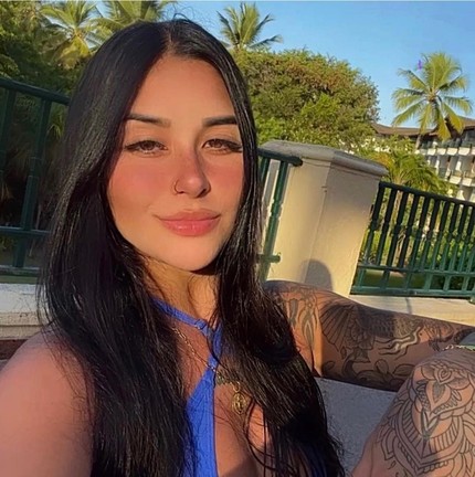 Giovanna é passado! MC Binn engata namoro com tatuadora aprovada pela