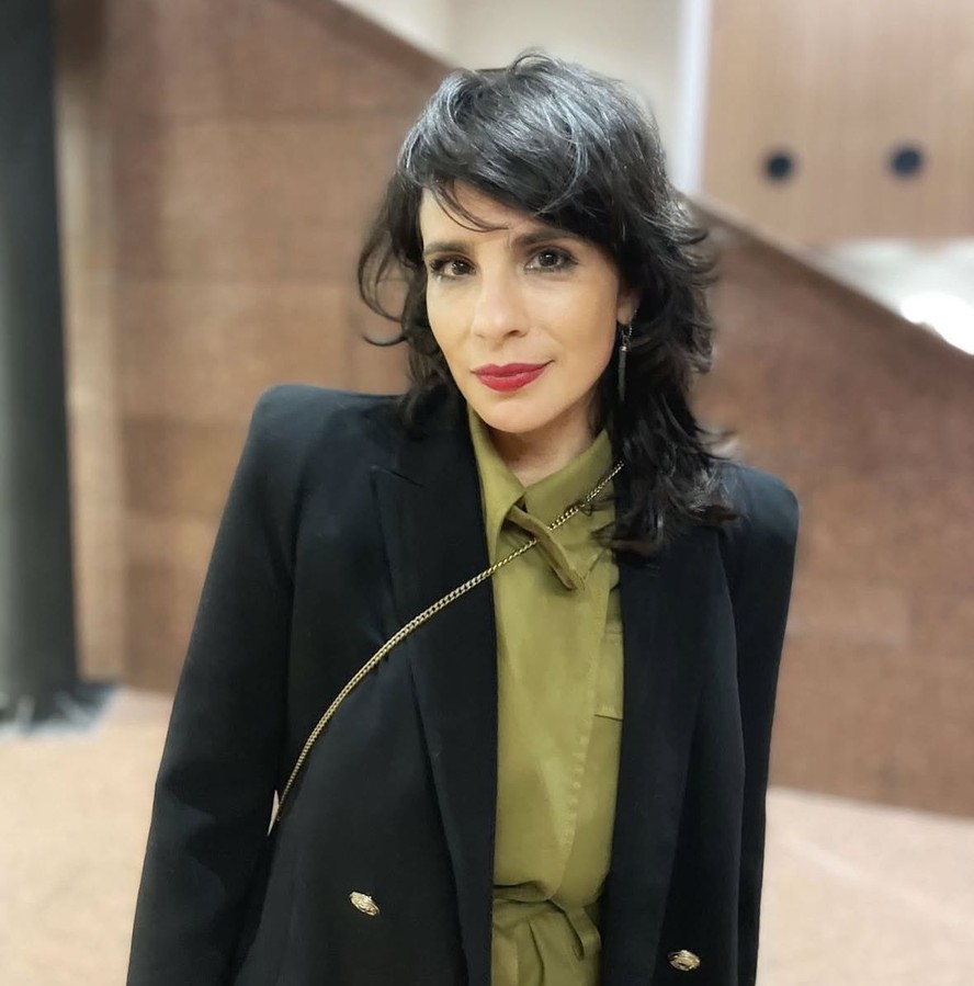 Maria Ribeiro foi acompanhada do namorado compositor ao show de Roberto ...