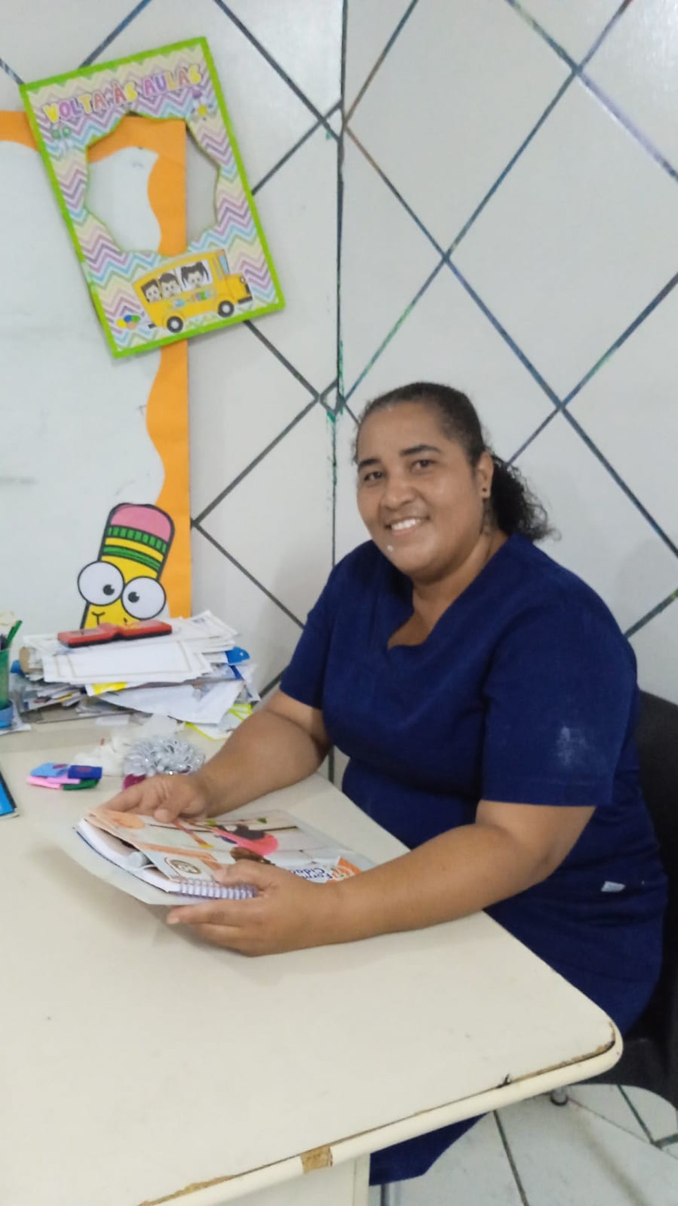 Lilia Cruz, professora de Davi — Foto: extra