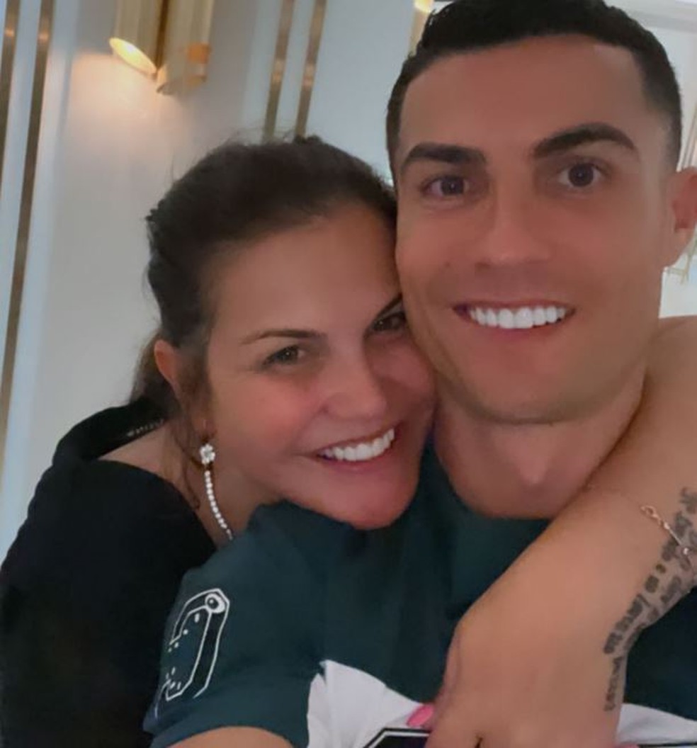 Cristiano Ronaldo e Katia Aveiro &mdash; Foto: rep/ instagram