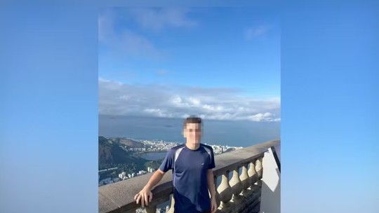'Deus me escolheu para passar seus últimos momentos com você': amigos se despedem de adolescente encontrado morto após desaparecer no mar de Copacabana 'Deus me escolheu para passar seus últimos momentos com você': amigos se despedem de adolescente encontrado morto após desaparecer no mar de Copacabana