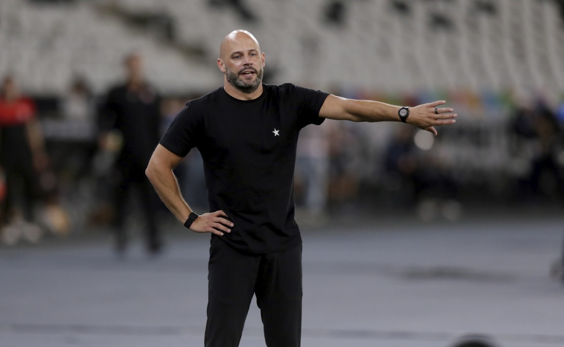 Ex-Botafogo, Franclim Carvalho é anunciado como novo técnico do Braga, de Portugal