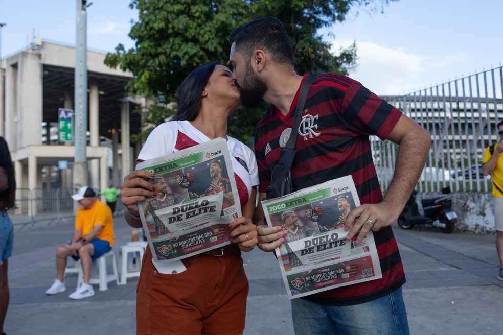 A autônoma Verônica dos Santos, de 25 anos, e o marido Matheus Dias, de 29 — Foto: Júlia Aguiar / O GLOBO