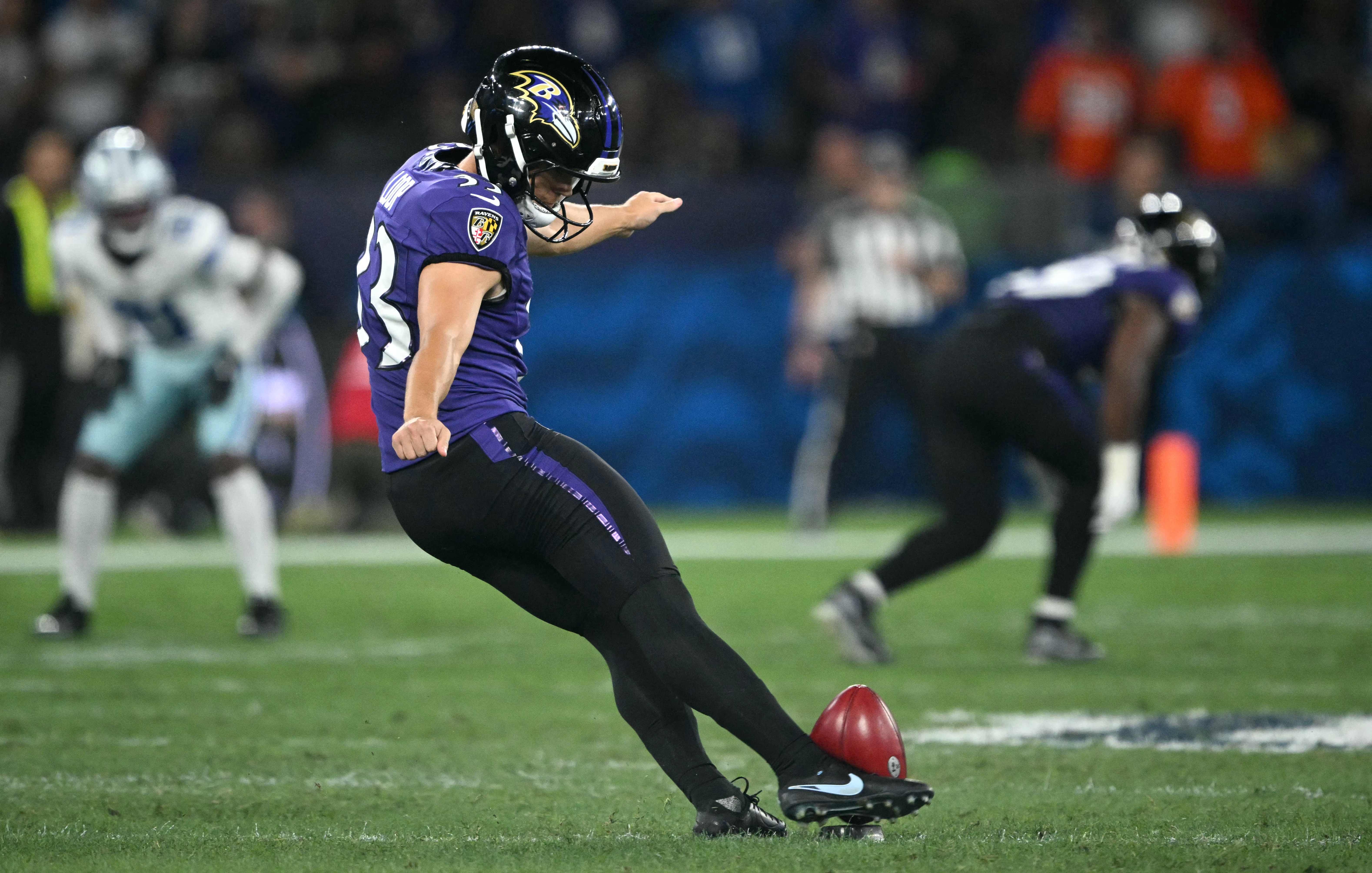 Tyler Loop acerta chute no estouro do relógio, e Ravens vencem Cowboys no primeiro jogo da NFL no Maracanã