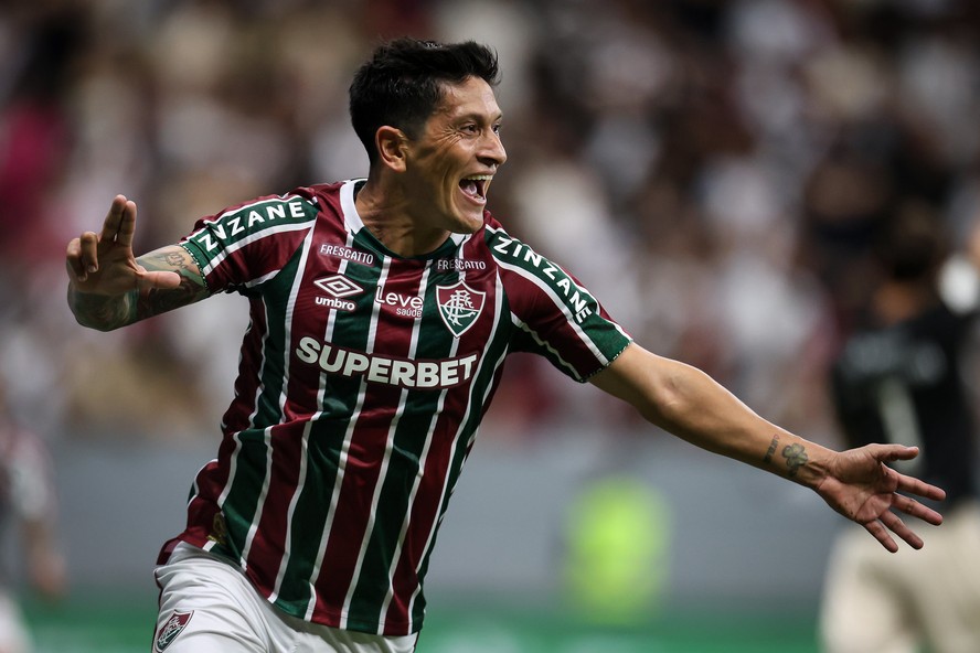Cano comemora o gol marcado que deu a vitória para o Fluminense