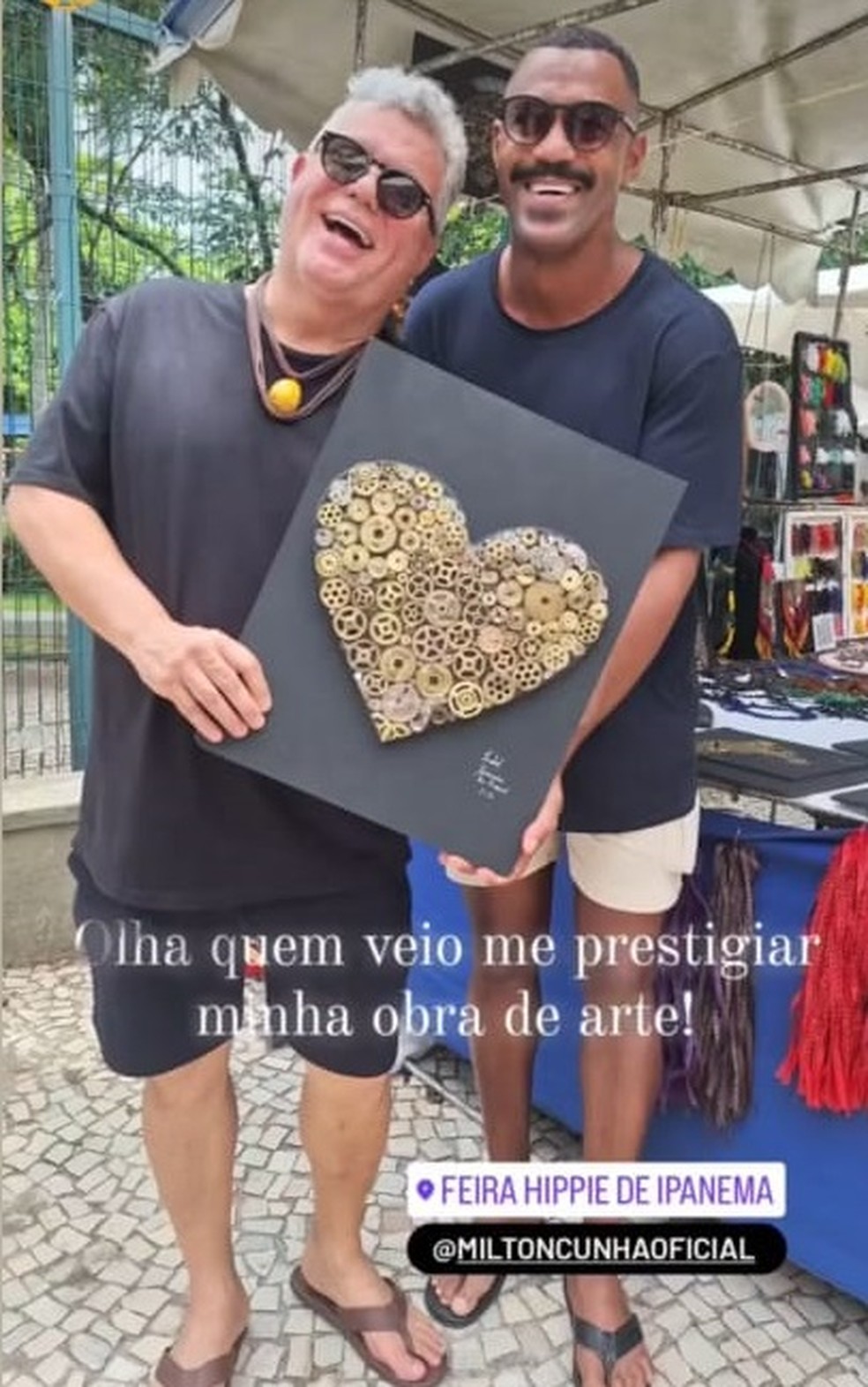 Milton Cunha circula com nova companhia &mdash; Foto: reprodu&ccedil;&atilde;o/ instagram