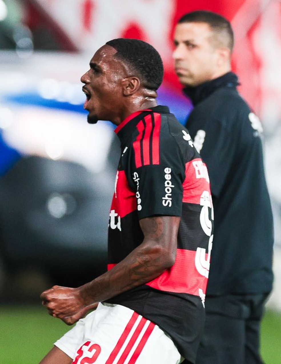 Evertton Araújo comemora gol feito pelo Flamengo no duelo com o Vitória, na Copa do Brasil — Foto: Gilvan de Souza/Flamengo/Divulgação