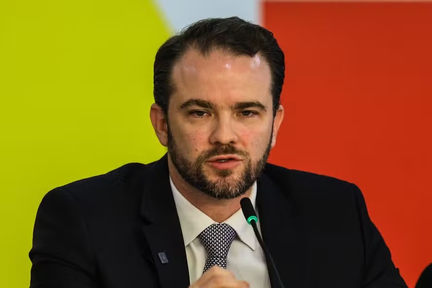 Dario Durigan diz que União negocia acordo para permitir empréstimo ao BRB