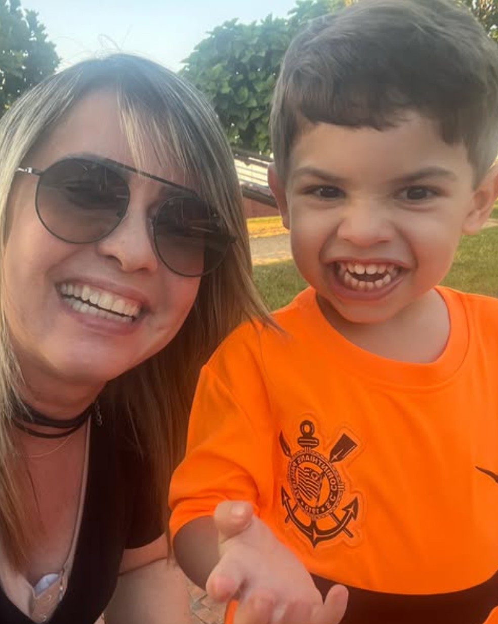 Zaida Huff, mãe de Murilo Huff, é quem ajuda cantor nos cuidados com o filho — Foto: Reprodução/Instagram