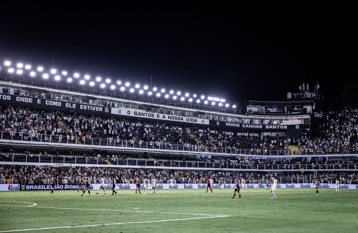 Botafogo aciona CBF por maior carga de ingressos de visitante em jogo contra o Santos; entenda
