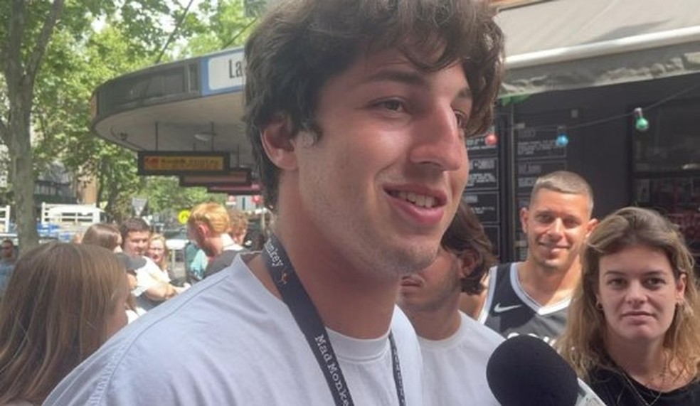 Phillipe sobreviveu a incêndio em albergue em Sydney: 'Chocado' — Foto: Reprodução