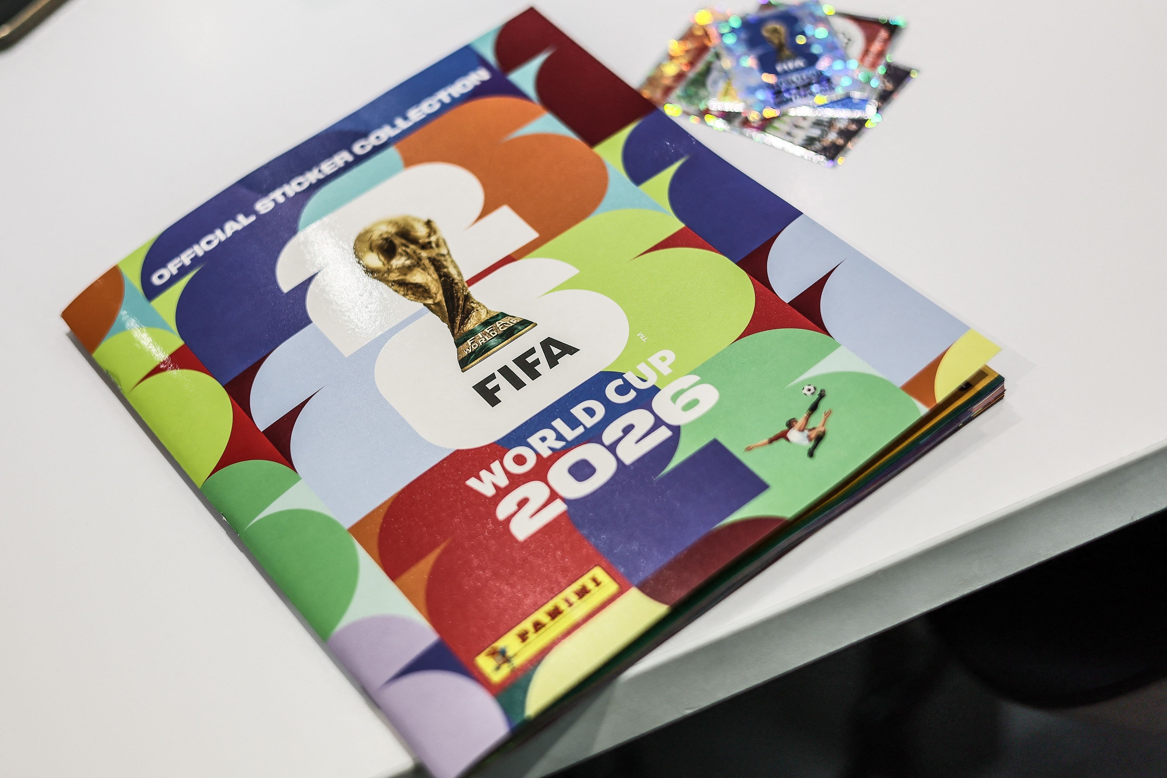 Febre das figurinhas movimenta milhões às vésperas da Copa de 2026