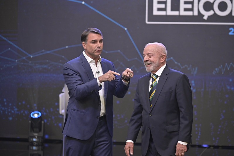 Flávio diz se solidarizar com o Rio após fala de Lula sobre 'malandro carioca', e direita explora tema nas redes