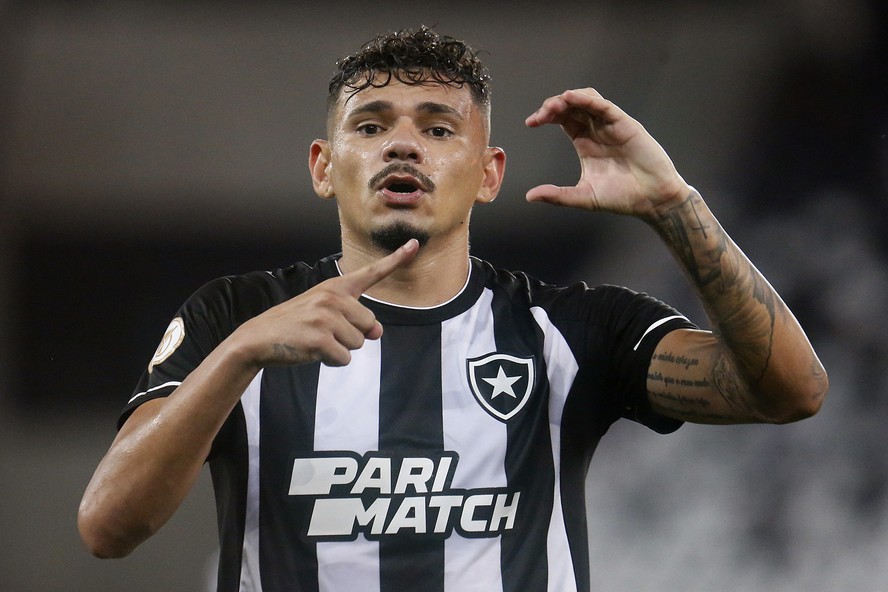 Tiquinho Soares, sobre derrota do Botafogo para o Athletico-PR