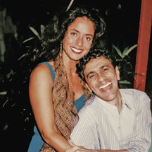 Sonia Braga reencontrou grandes astros como Caetano Veloso — Foto: Acervo Sonia Braga