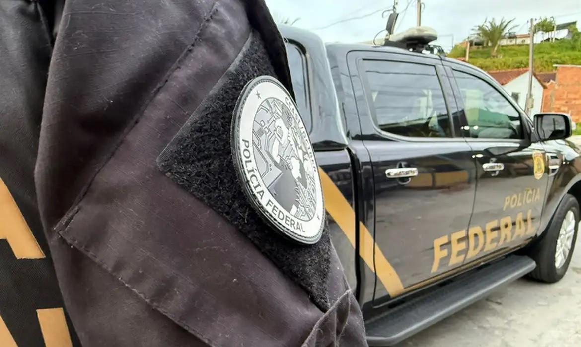 Polícia Federal faz operação no Rio contra fraudes em concurso da UFRJ
