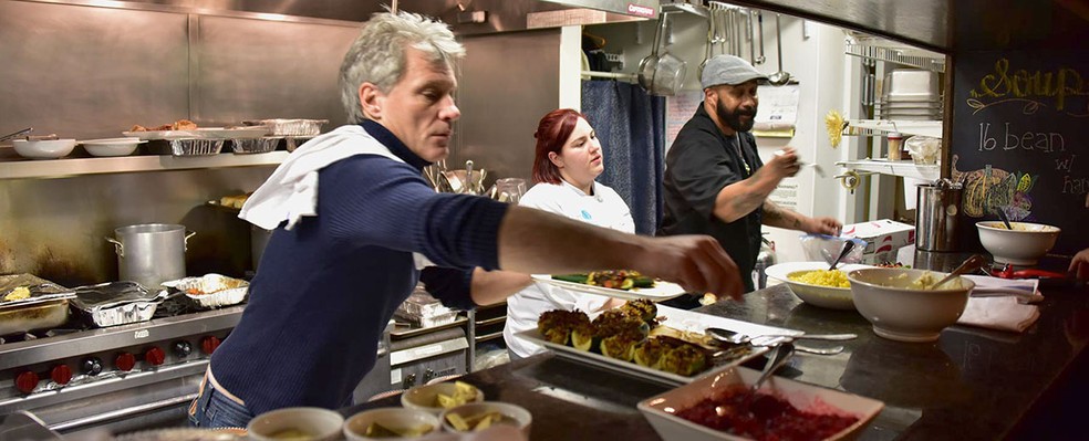 Bon Jovi é dono de restaurante solidário em Nova Jersey — Foto: Divulgação