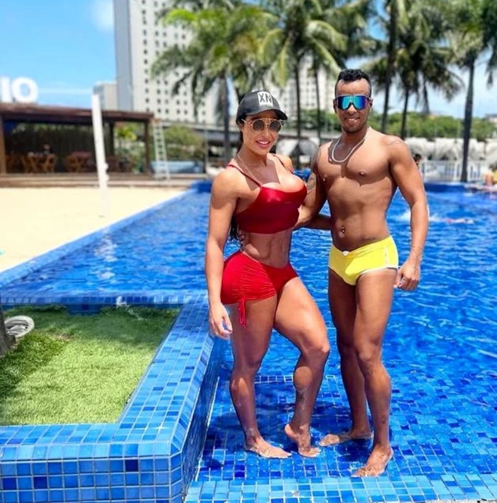 Juliano Carvalho com Gracyanne Barbosa — Foto: Instagram