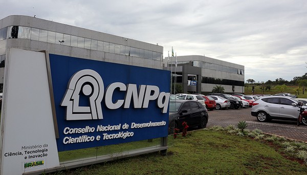 CNPq lança concurso com 50 vagas imediatas e formação de reserva