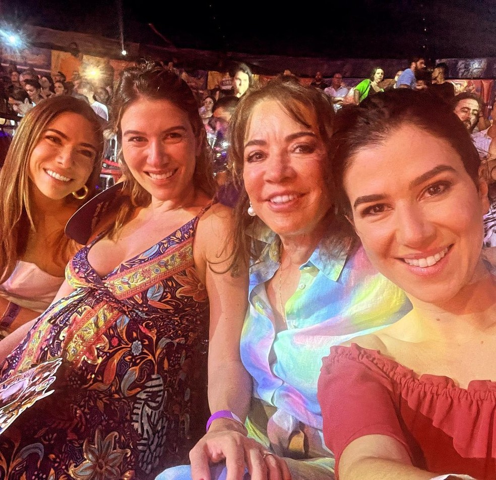 Patrícia Abravanel, Daniela Beyruti, Iris Abravanel e Renata Abravanel — Foto: Reprodução/Instagram
