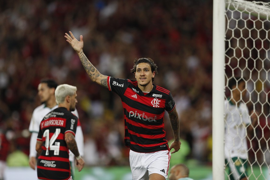 Flamengo amassa o Palmeiras e abre vantagem considerável na Copa do Brasil