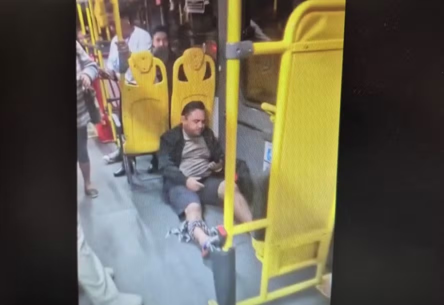 'Me abaixei, mas fui atingido na perna', conta passageiro baleado em ônibus durante operação no Dona Marta