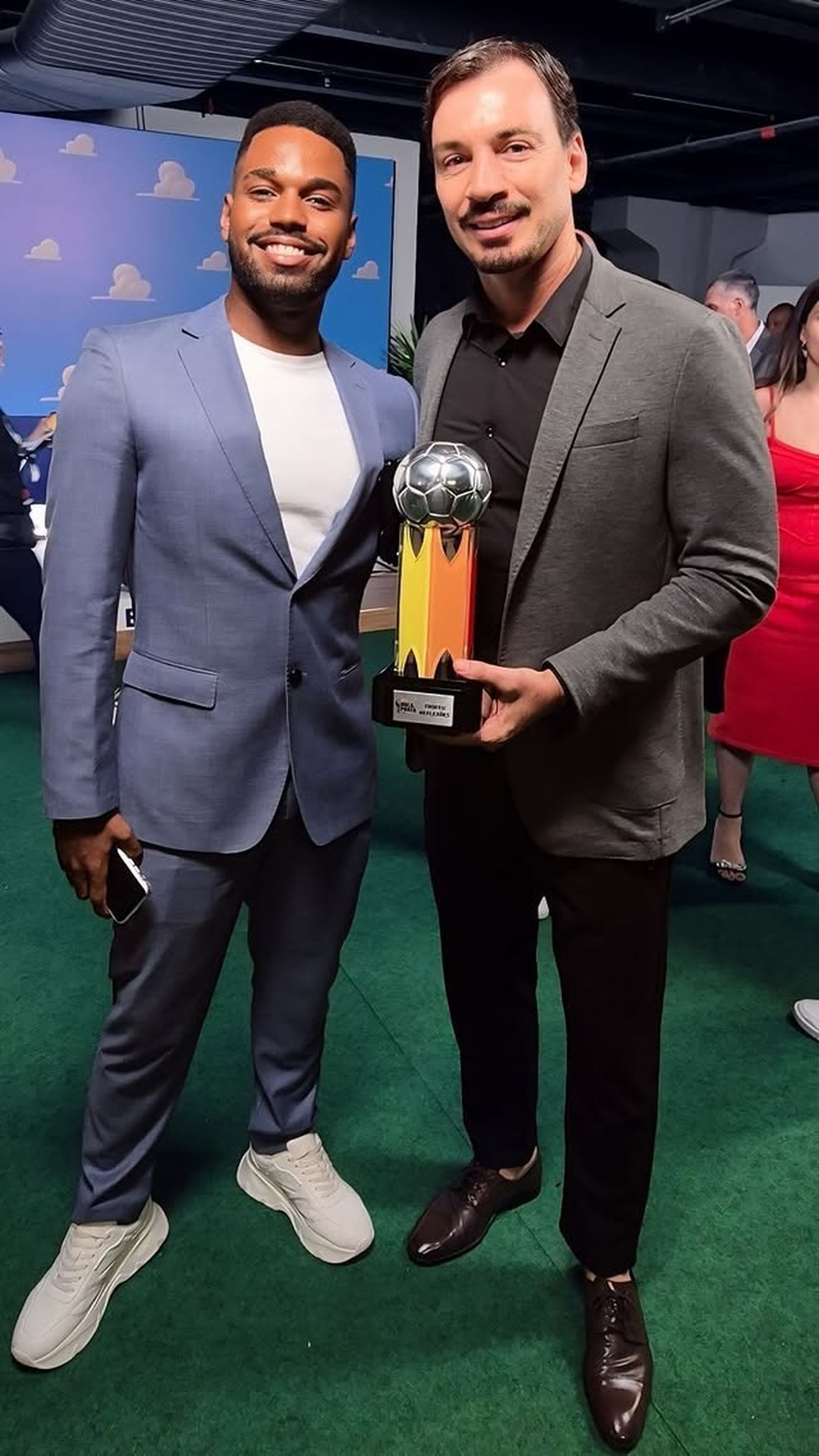 Emerson Ferretti namora Jordan Dafner — Foto: Reprodução/Instagram