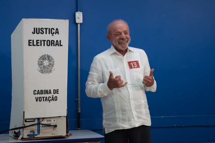 Com menor percentual da história, abstenção e brancos e nulos caem e são decisivos para vitória de Lula