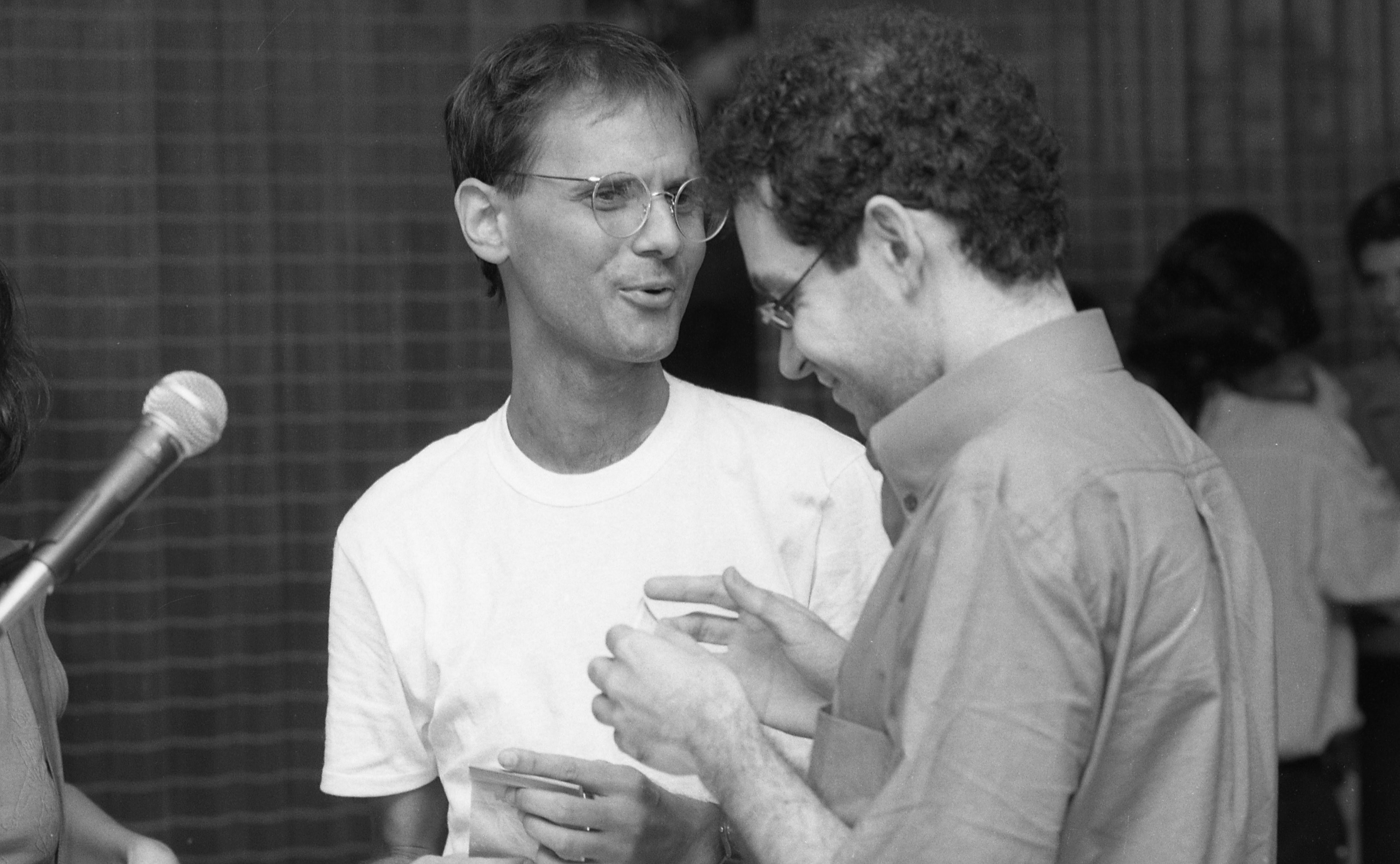 Para matar a saudade: 15 fotos antológicas de Renato Russo