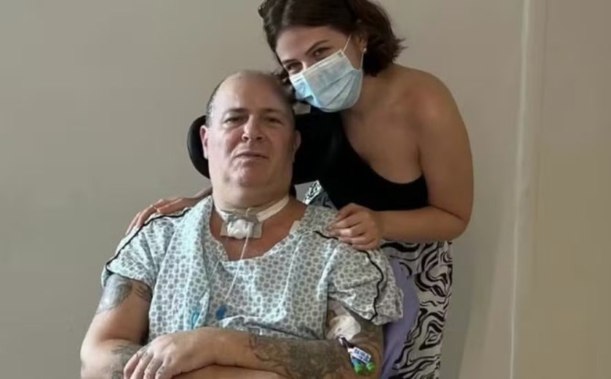 Mingau, do Ultraje a Rigor, com filha
