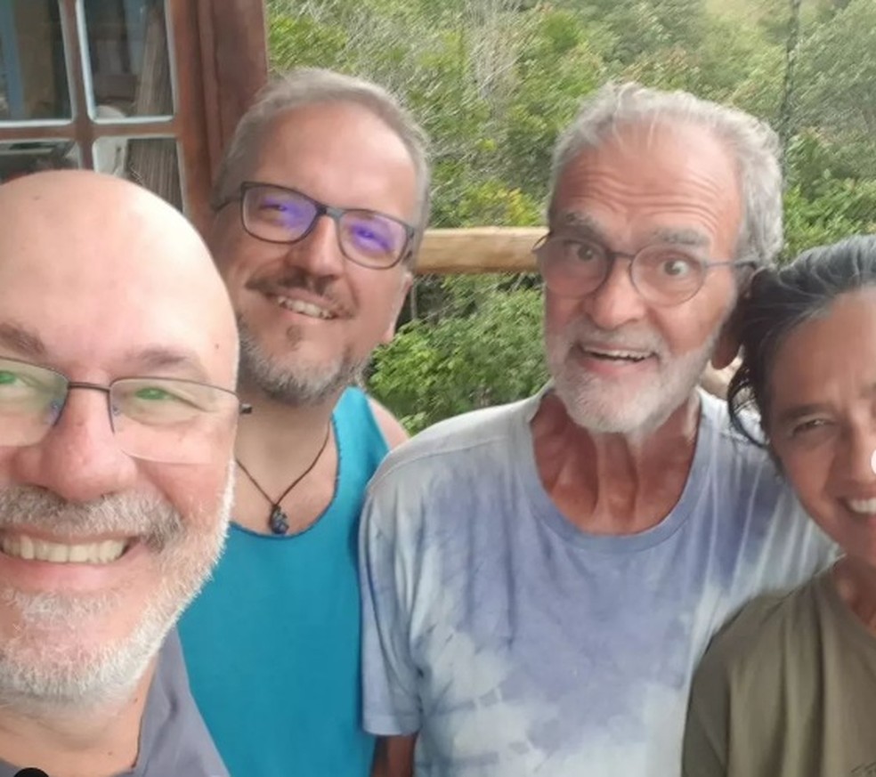 Mauricio Kubrusly e amigos na Bahia — Foto: Reprodução/Instagram
