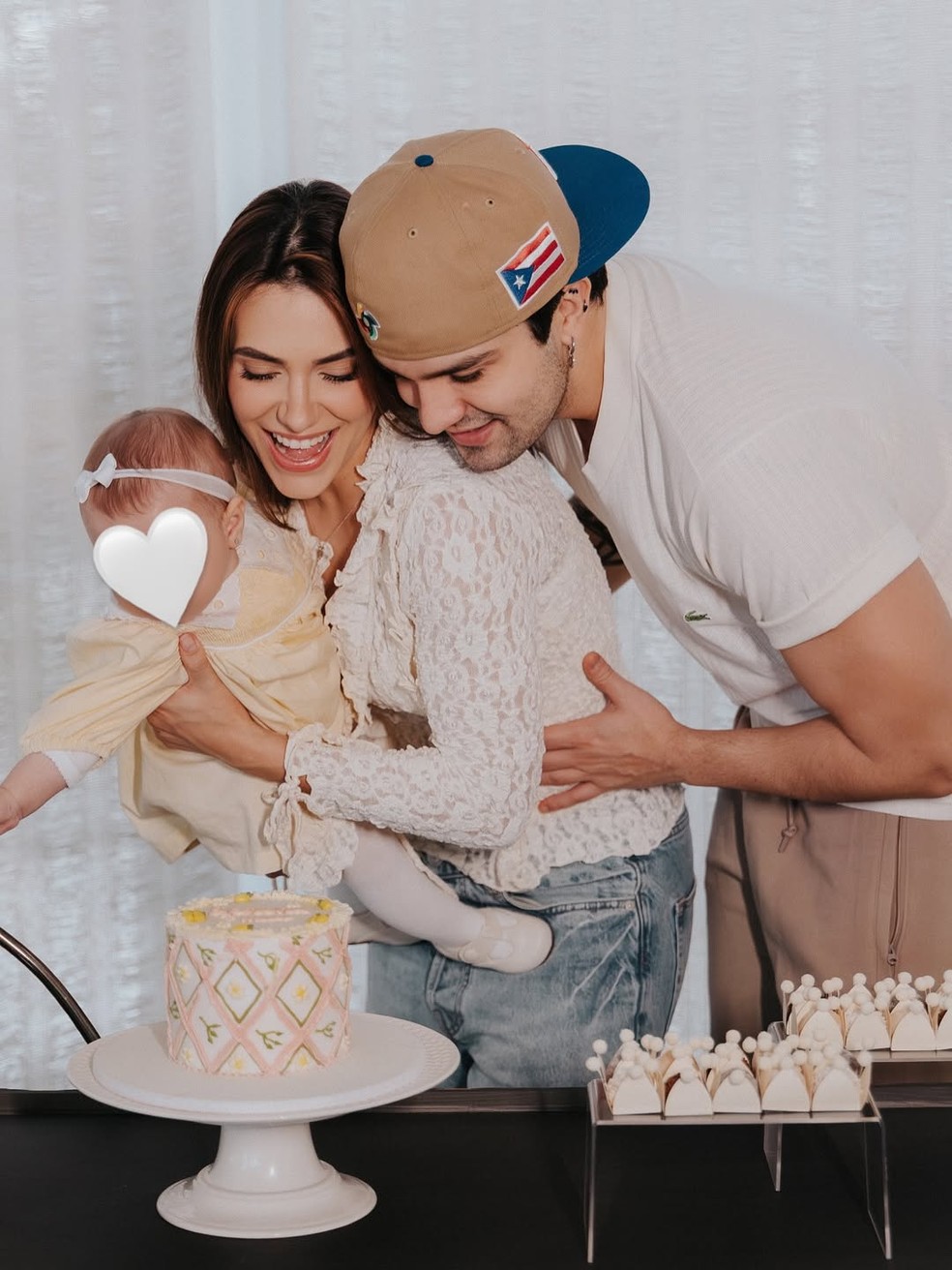Luan Santana e Jade Magalhães mostraram celebração dos 7 meses da filha, Serena — Foto: Reprodução/Instagram